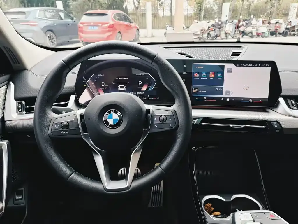 BMW X2 (Import) — фото 9