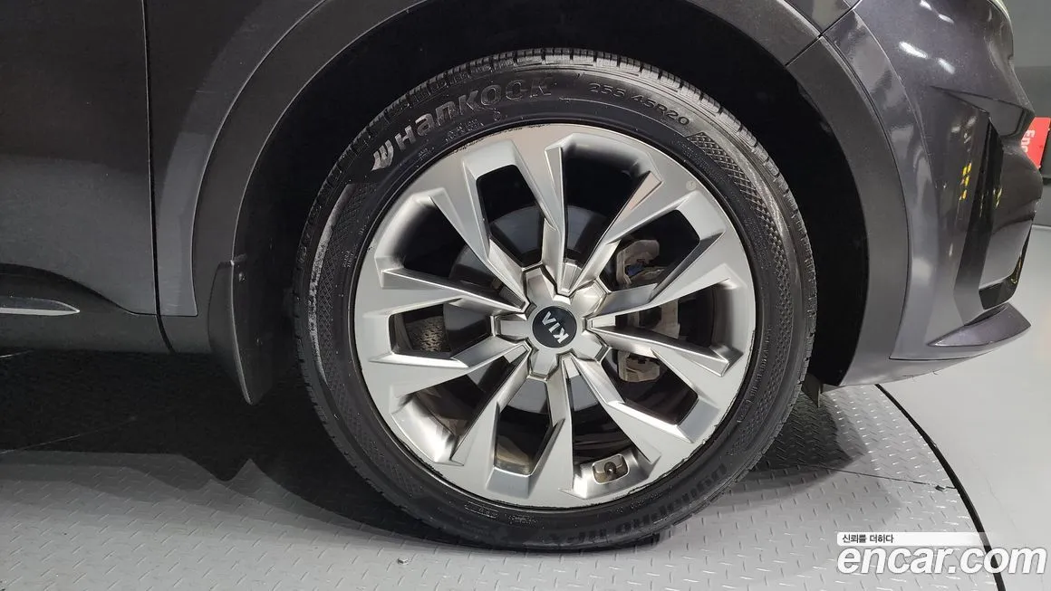 Kia Sorento — фото 5