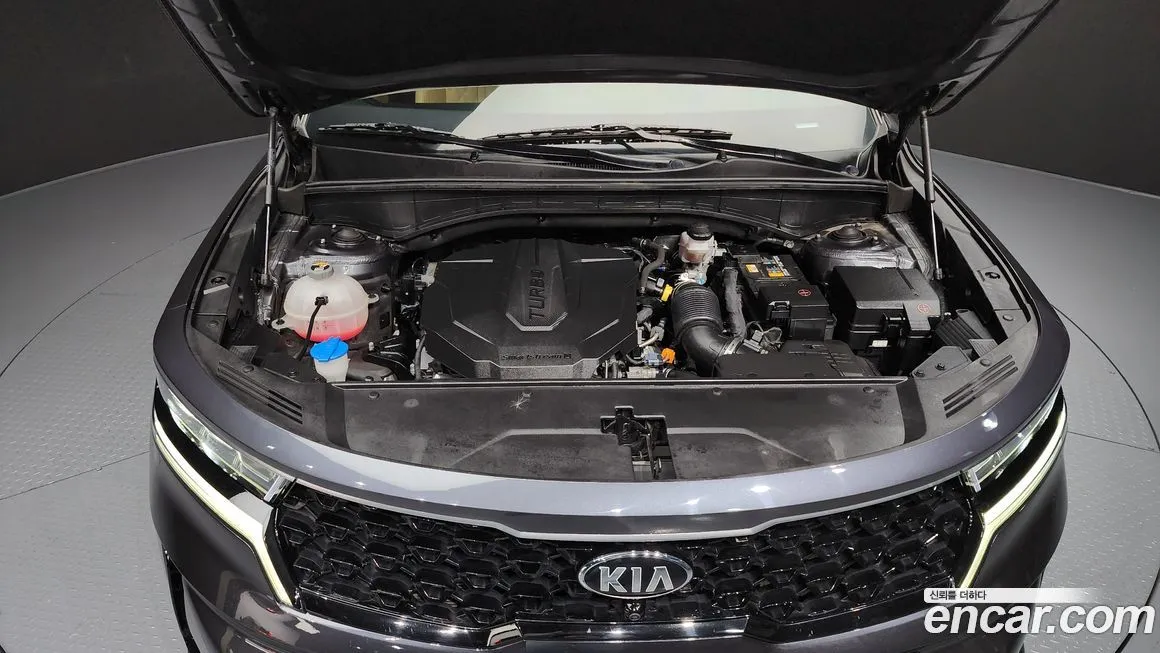 Kia Sorento — фото 6