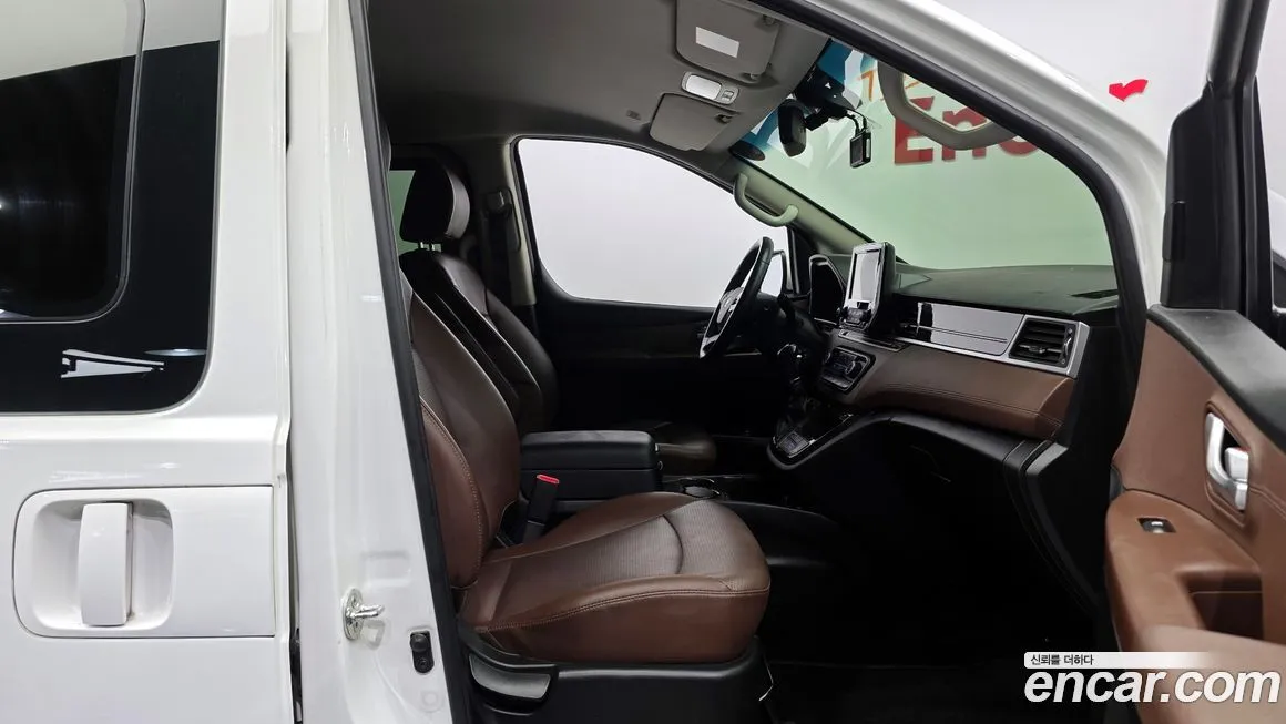 Hyundai Starex — фото 10