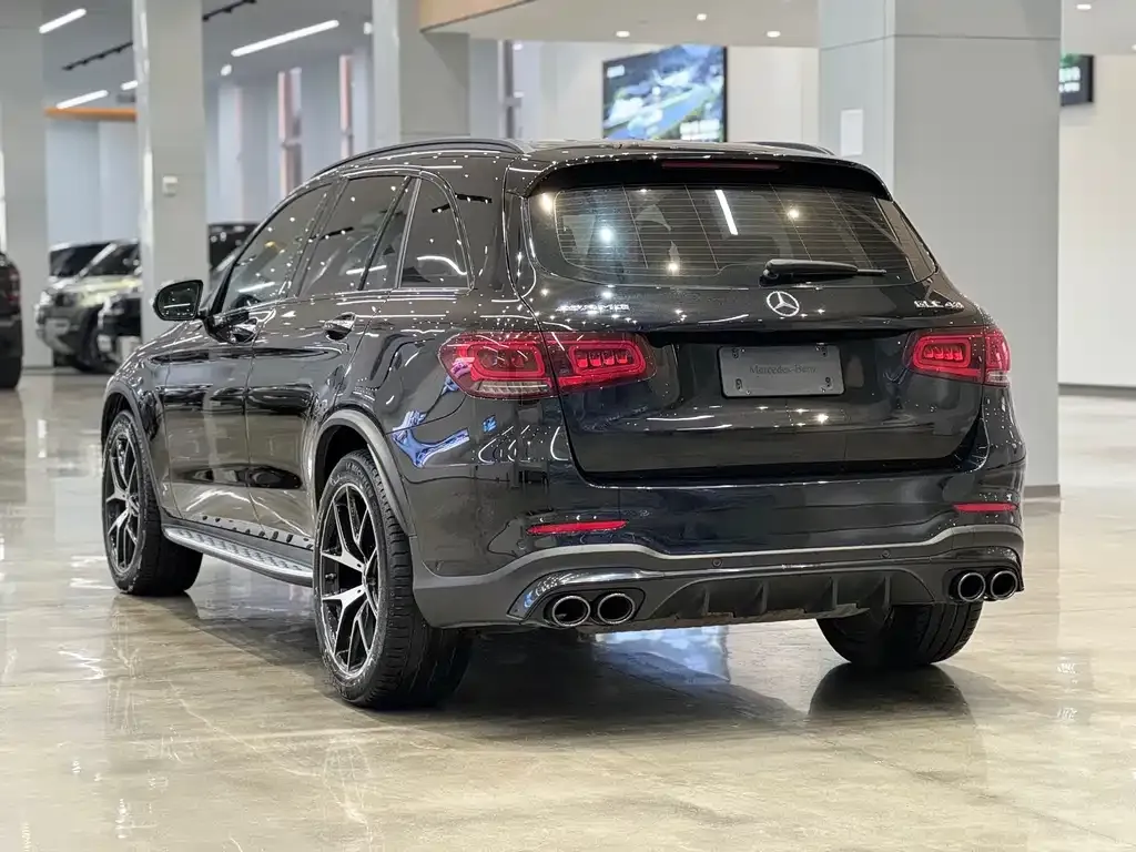 Mercedes-Benz GLC AMG — фото 6