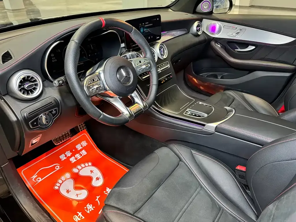 Mercedes-Benz GLC AMG — фото 7