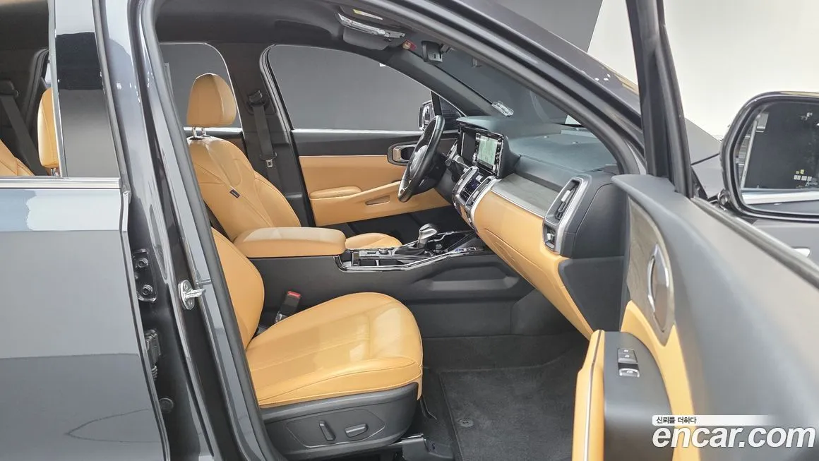 Kia Sorento — фото 10