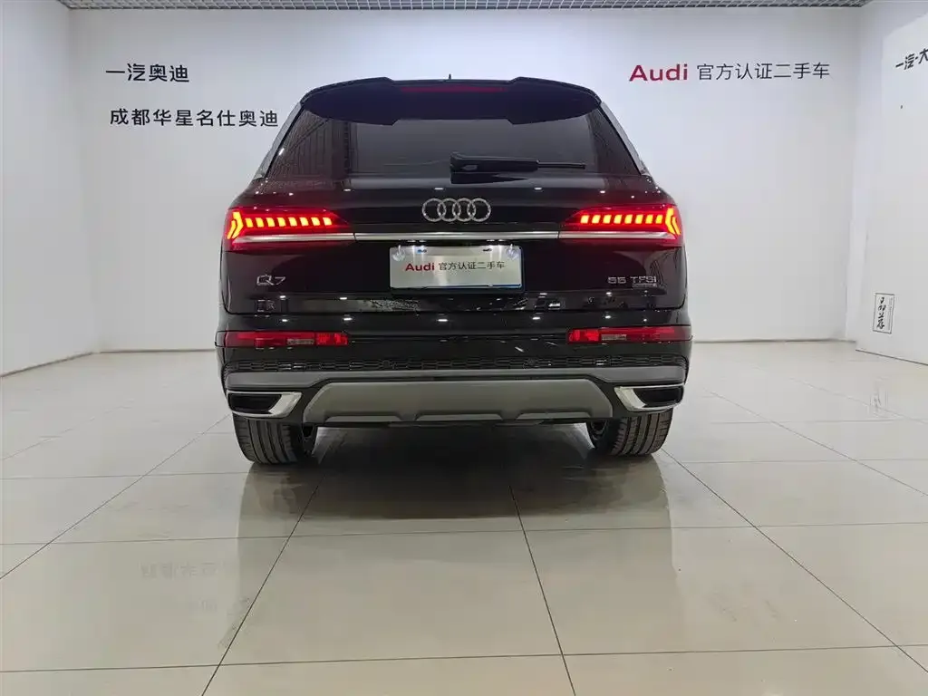 Audi Q7 — фото 5