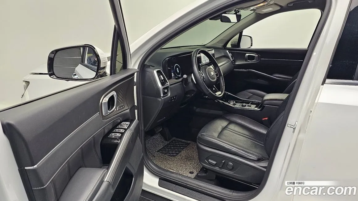 Kia Sorento — фото 10