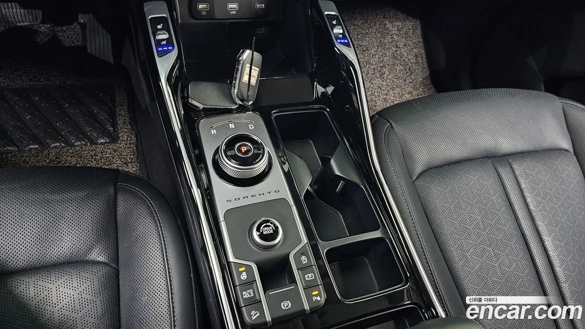 Kia Sorento — фото 9