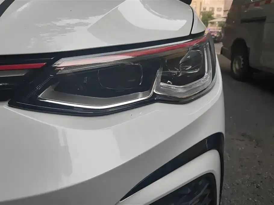 Volkswagen Golf GTI — фото 5