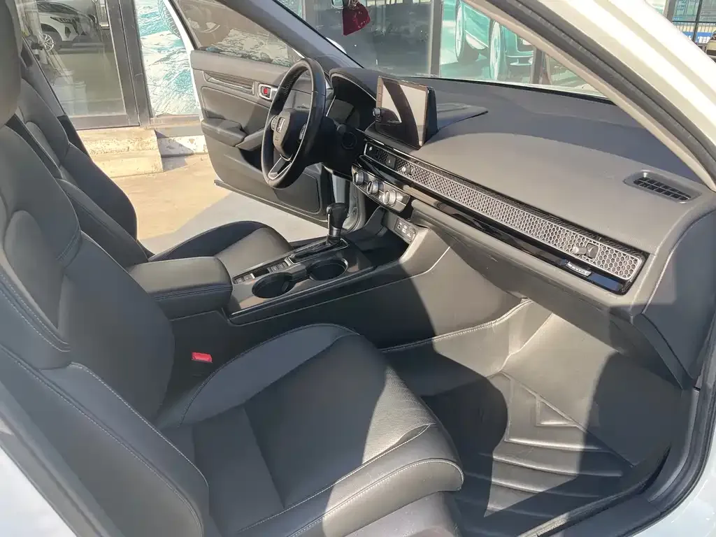 Honda Civic — фото 10