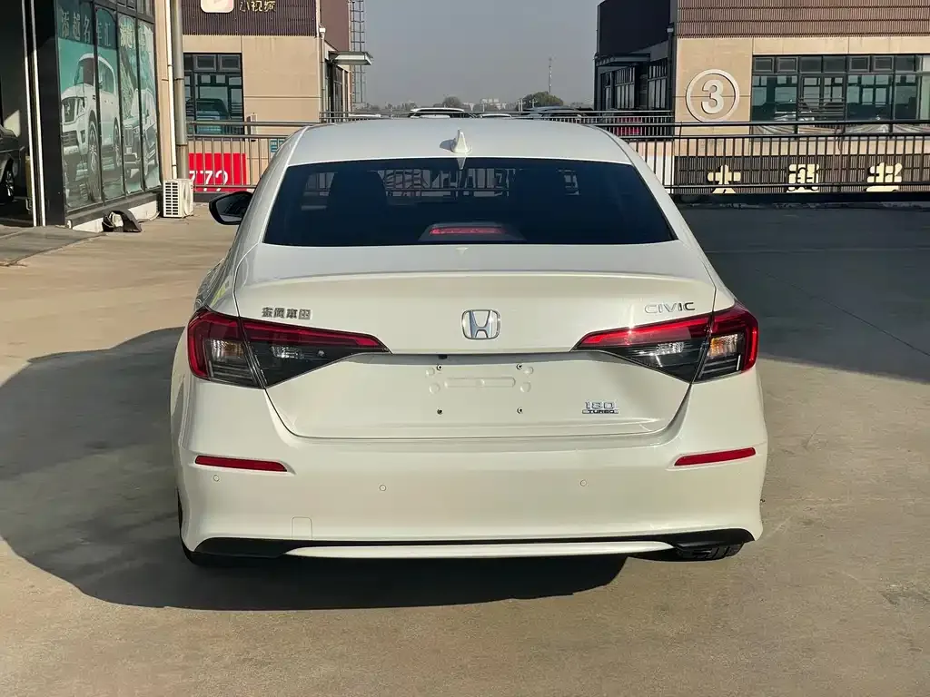 Honda Civic — фото 4