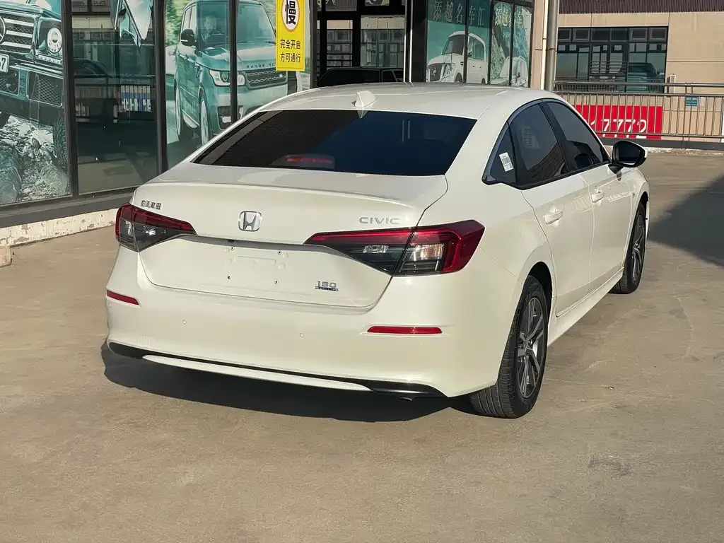 Honda Civic — фото 5
