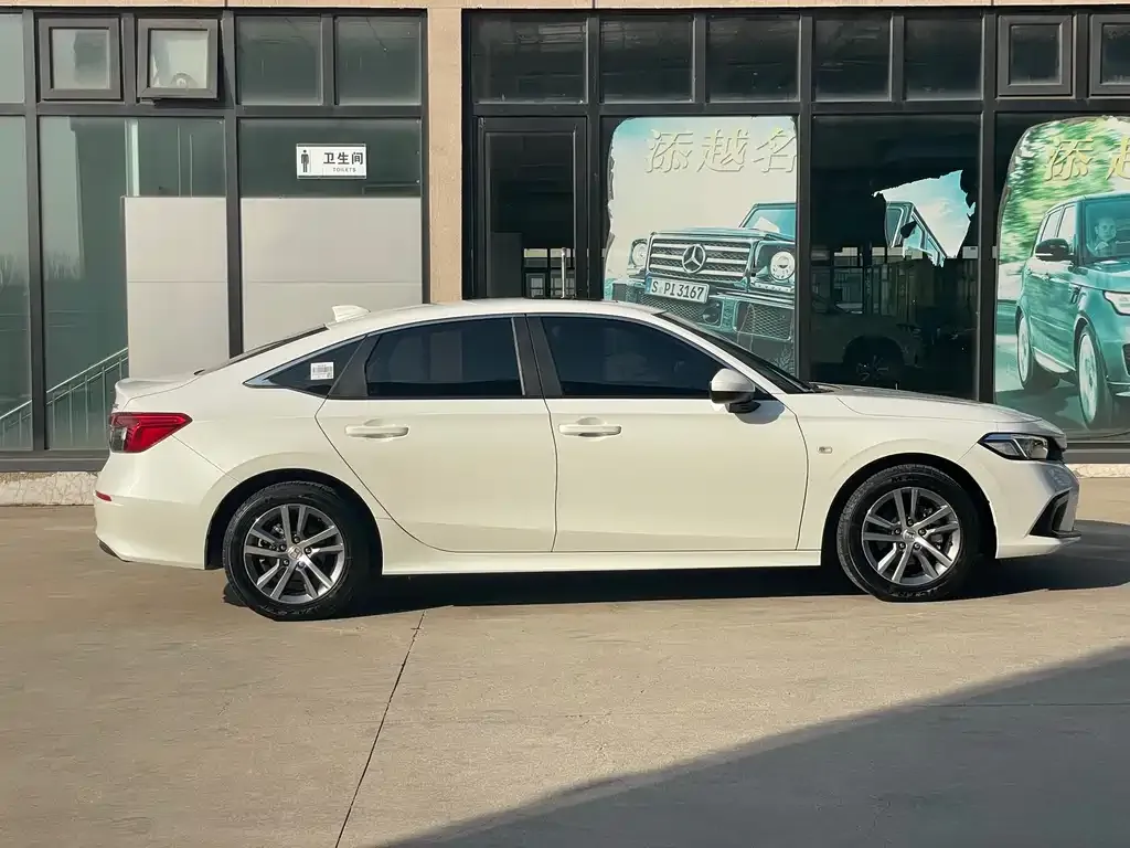 Honda Civic — фото 7