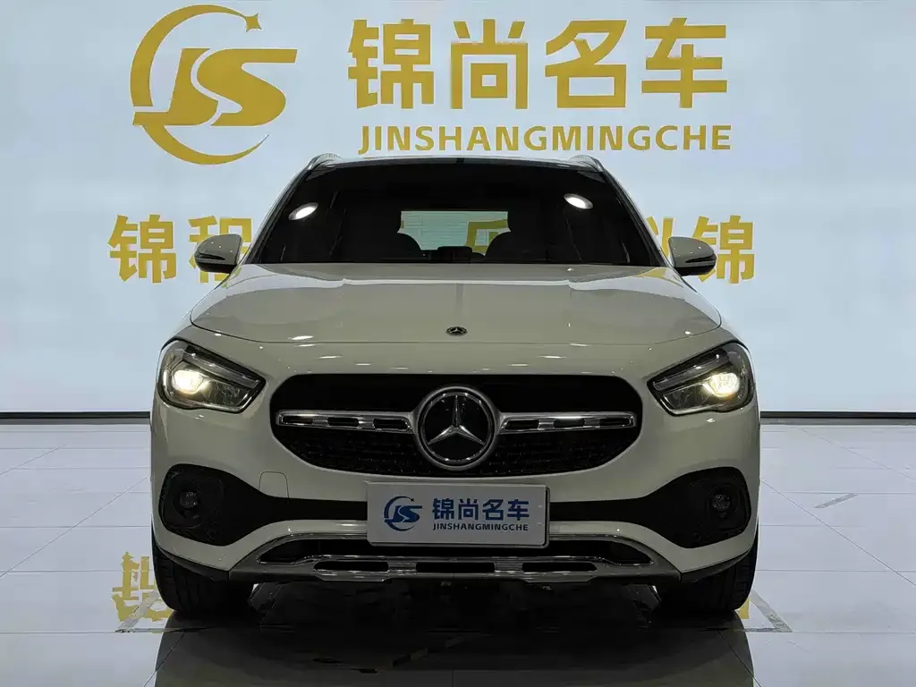 Mercedes-Benz GLA — фото 3