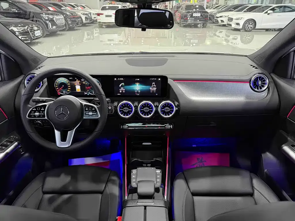 Mercedes-Benz GLA — фото 5