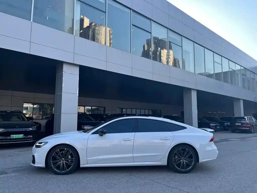 Audi A7 — фото 5