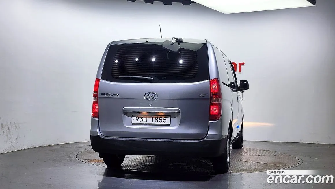Hyundai Starex — фото 4