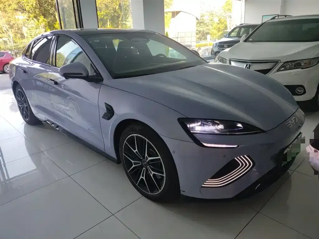 BYD Seal — фото 4