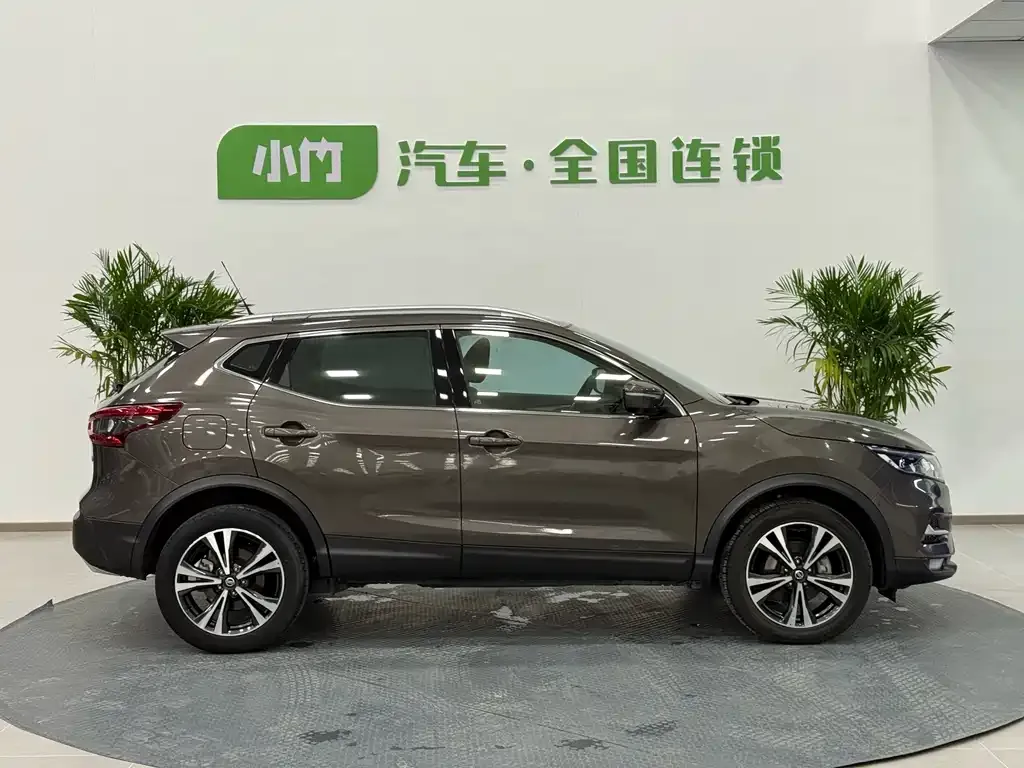 Nissan Qashqai — фото 4
