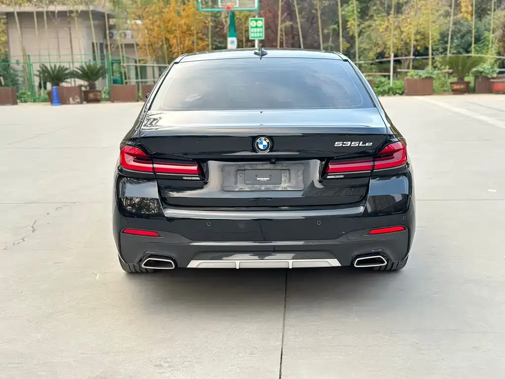 BMW 5 Series New Energy — фото 8