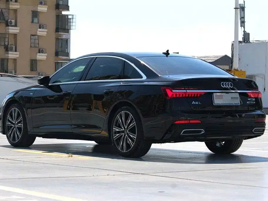 Audi A6L — фото 10
