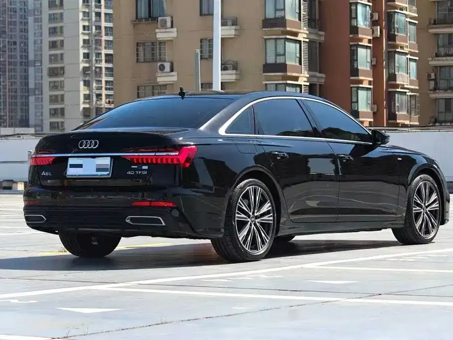 Audi A6L — фото 9