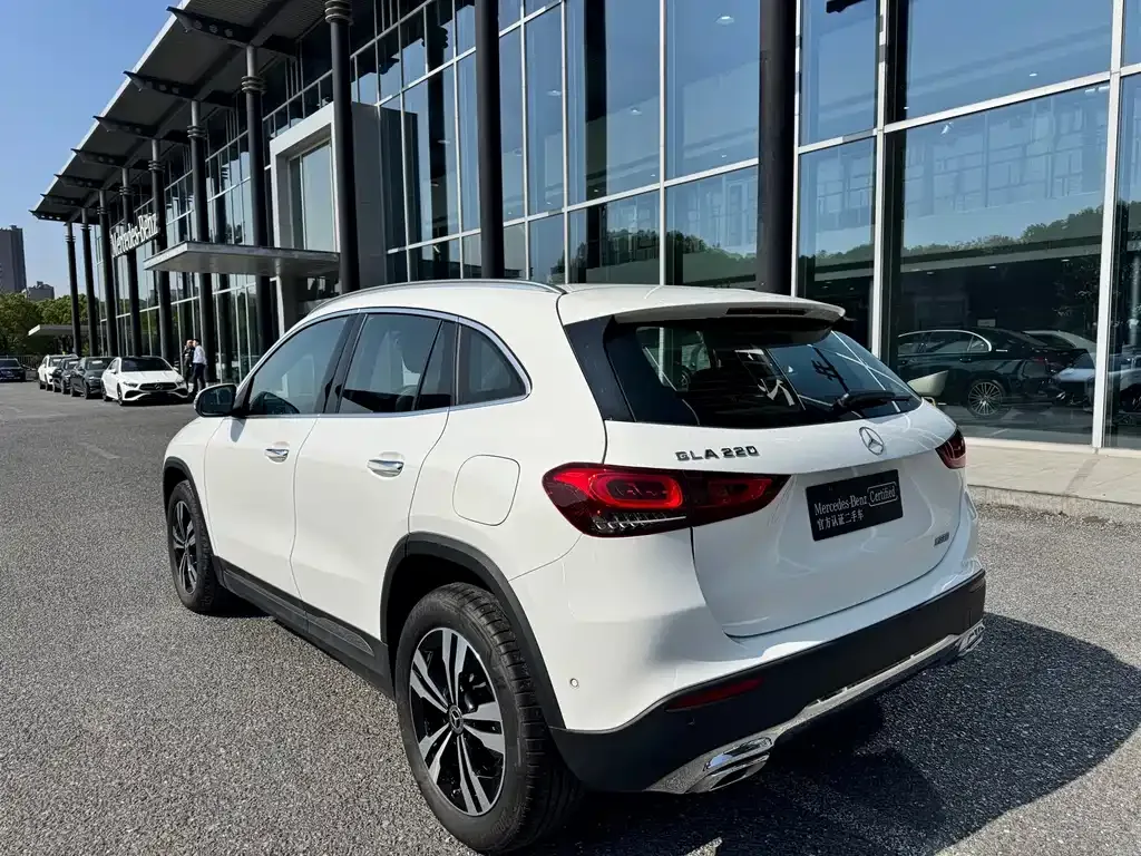 Mercedes-Benz GLA — фото 4
