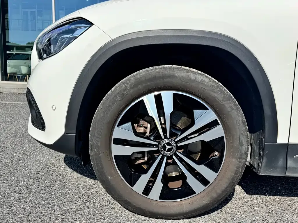 Mercedes-Benz GLA — фото 8