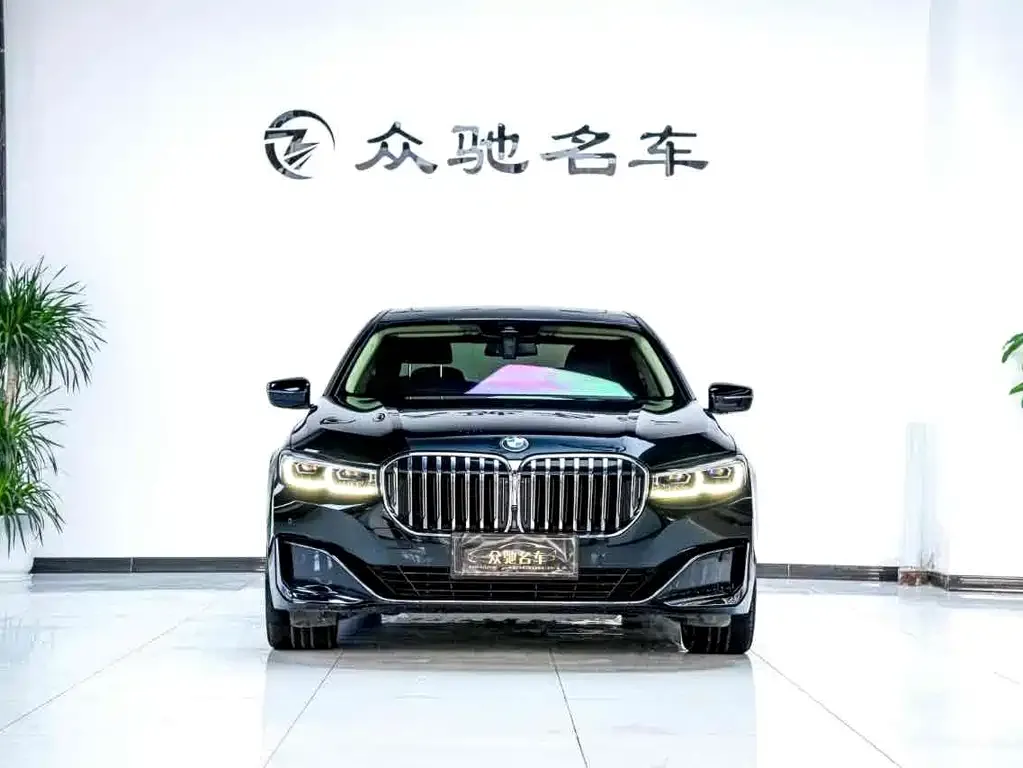 BMW 7 Series — фото 2
