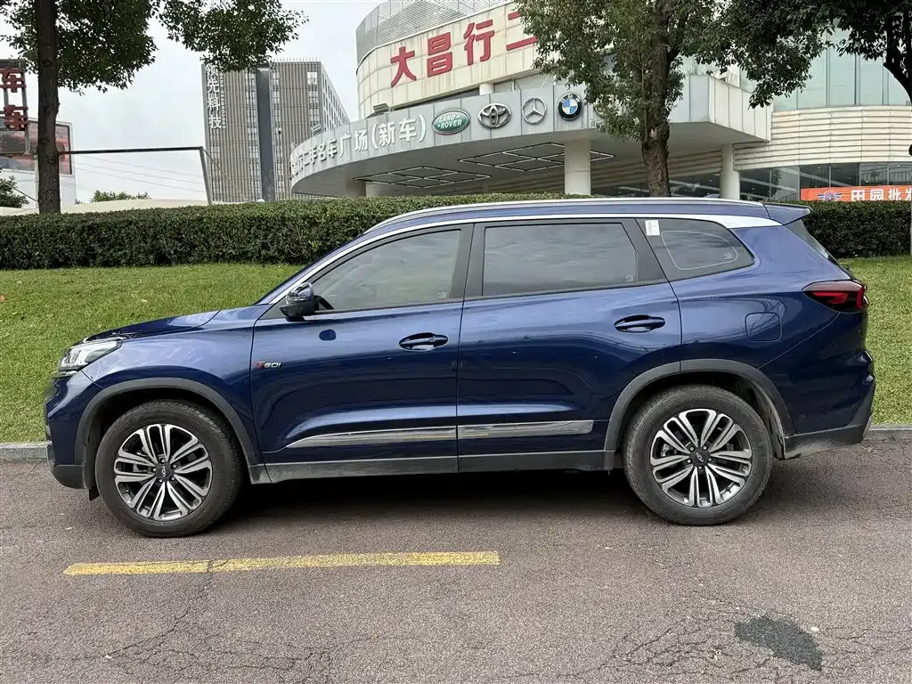 Chery Tiggo 8 — фото 3