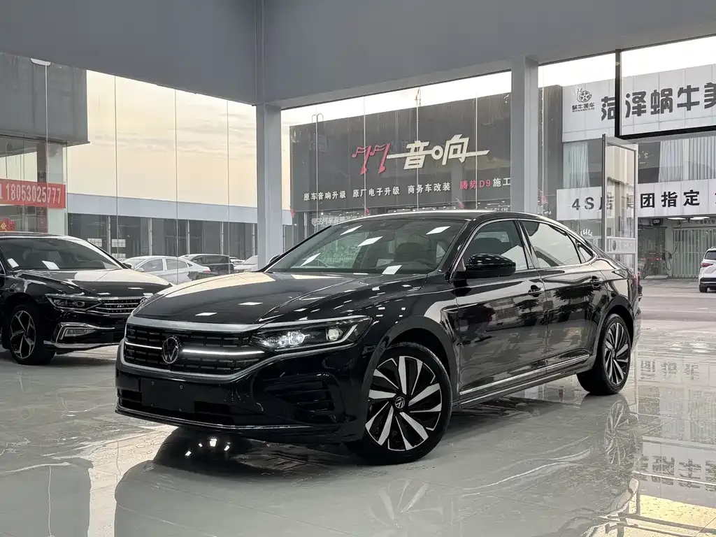 Volkswagen Passat — фото 1