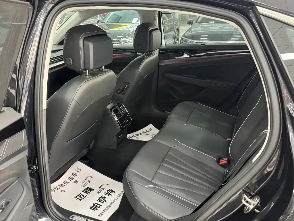 Volkswagen Passat — фото 9