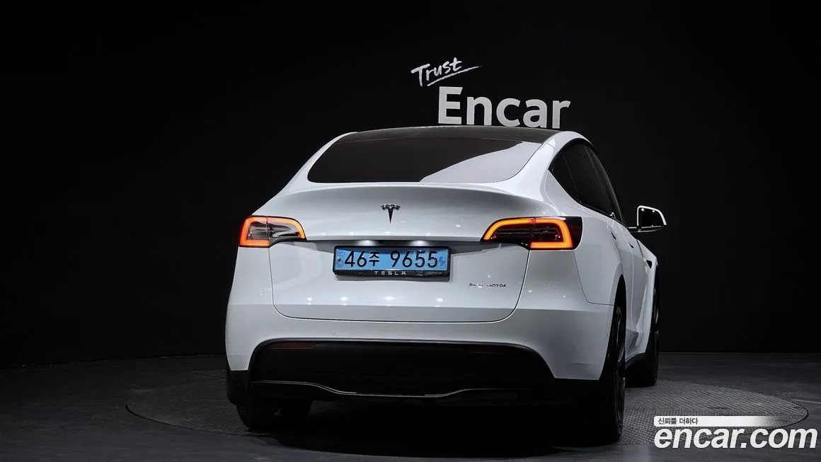Tesla Model Y — фото 4