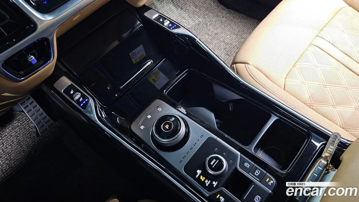 Kia Sorento — фото 9