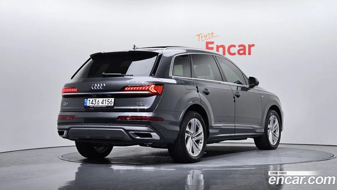 Audi Q7 — фото 2