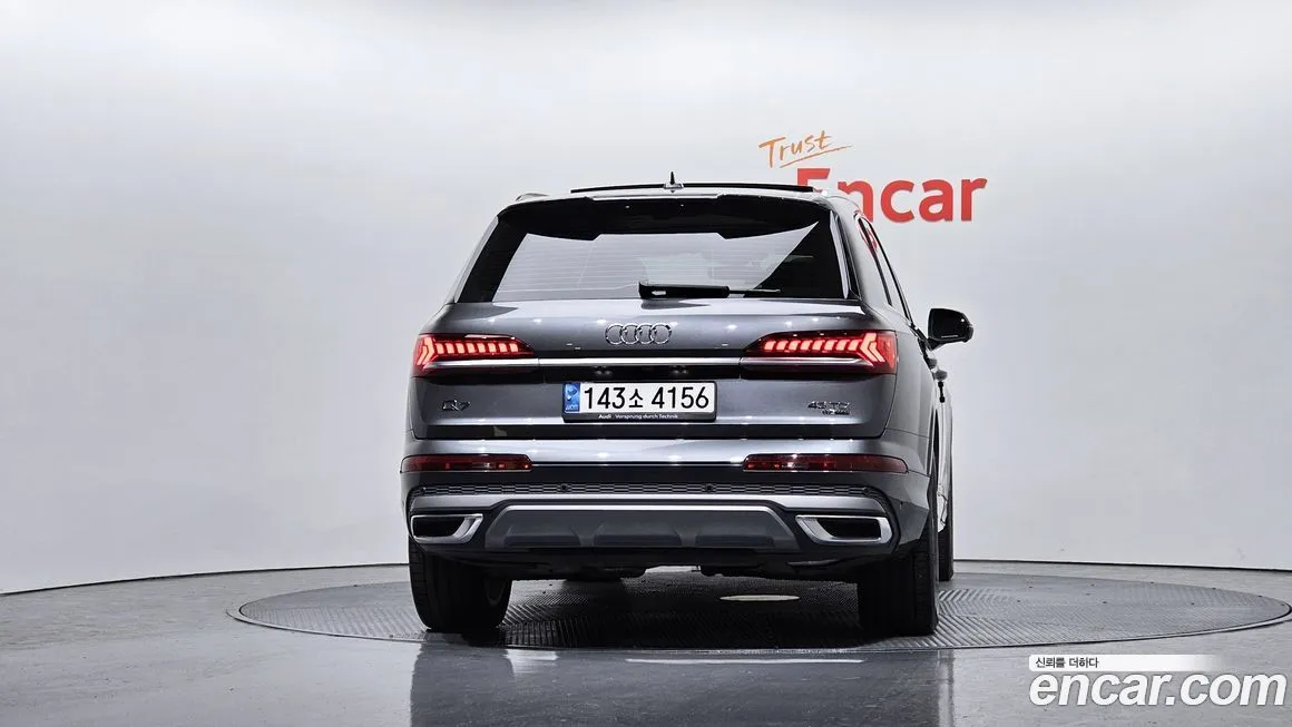 Audi Q7 — фото 4