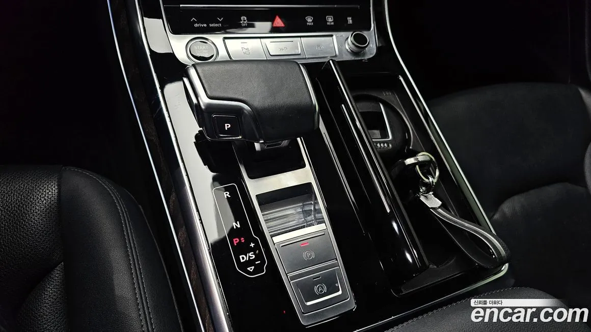 Audi Q7 — фото 9