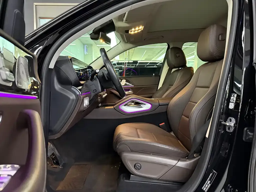 Mercedes-Benz GLS — фото 10