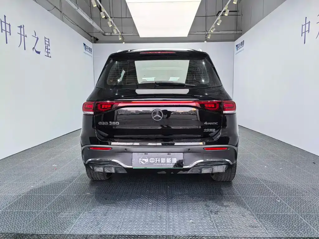 Mercedes-Benz EQB — фото 4