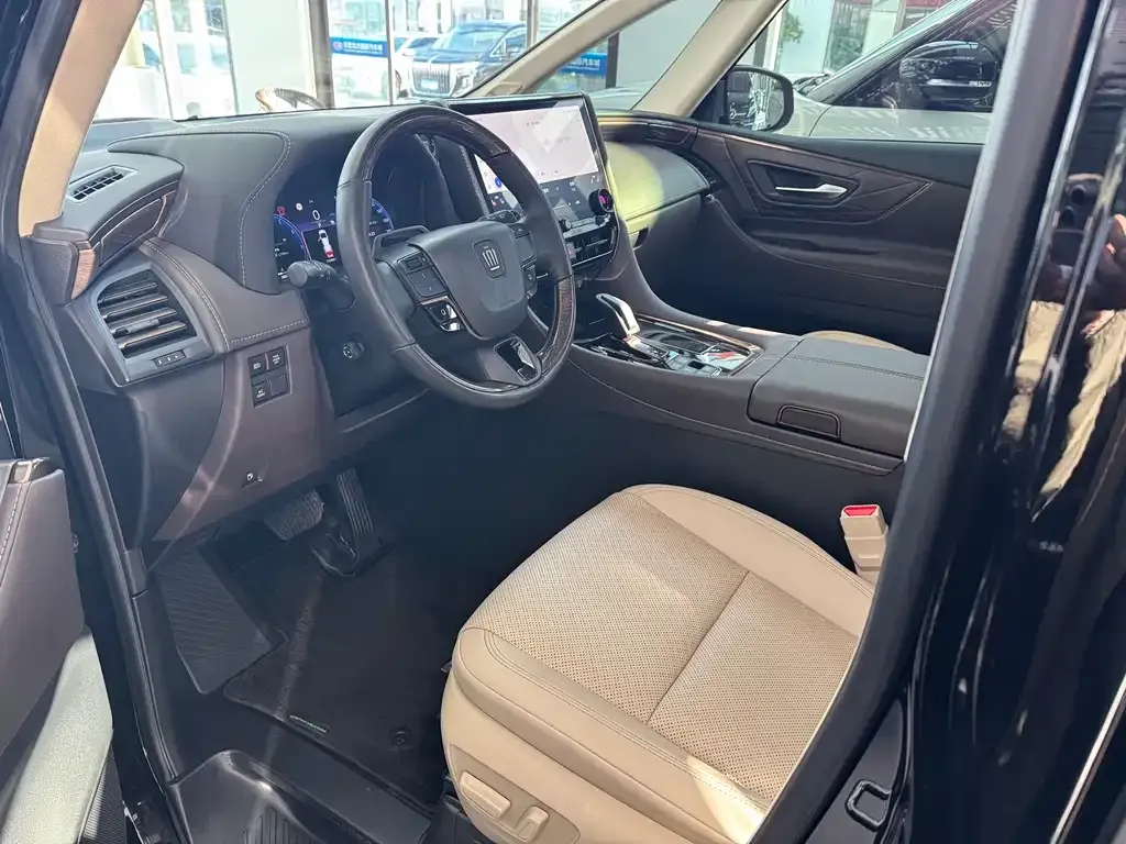 Toyota Vellfire — фото 7