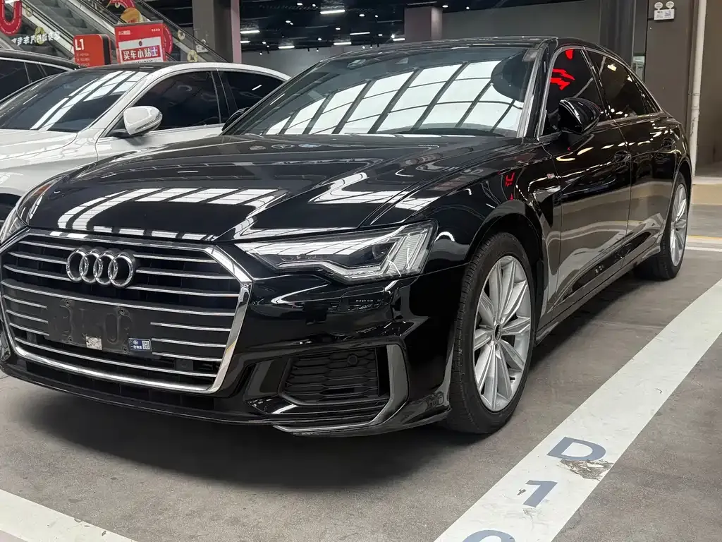 Audi A6L — фото 1