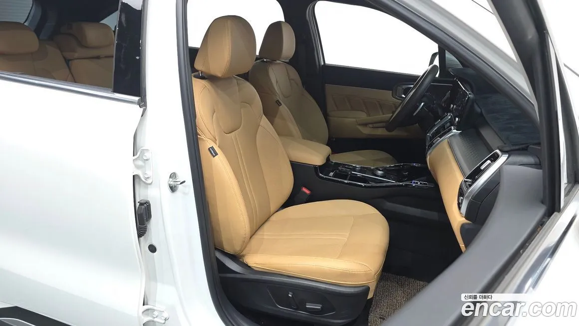 Kia Sorento — фото 10
