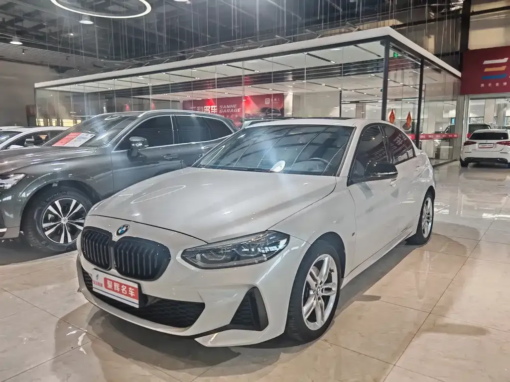 BMW 1 Series — фото 1