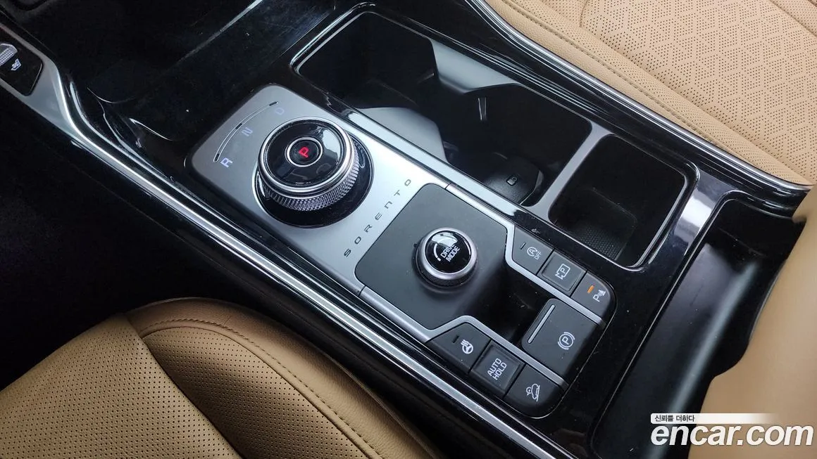 Kia Sorento — фото 9