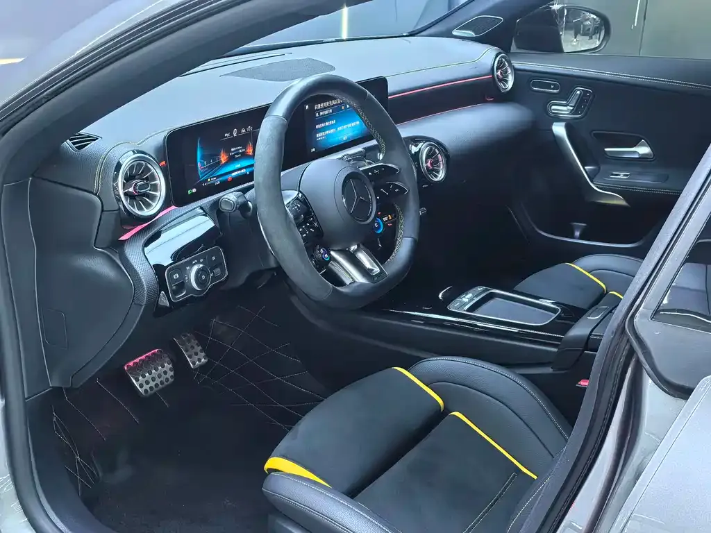 Mercedes-Benz CLA AMG — фото 9