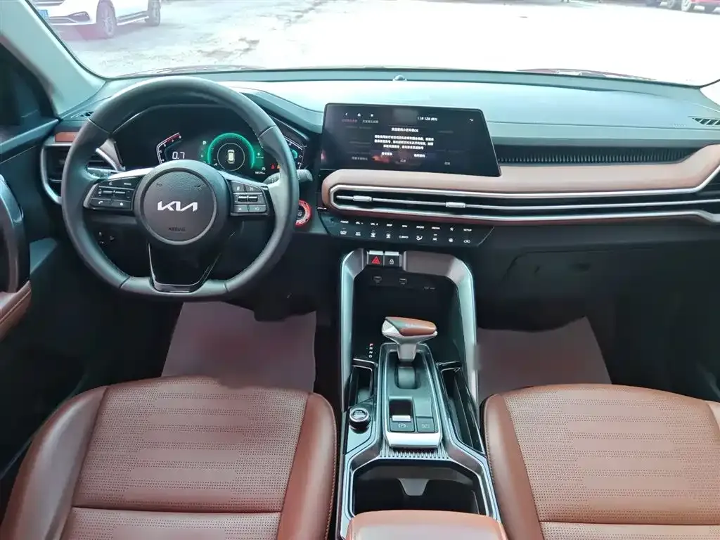 Kia Sportage — фото 10