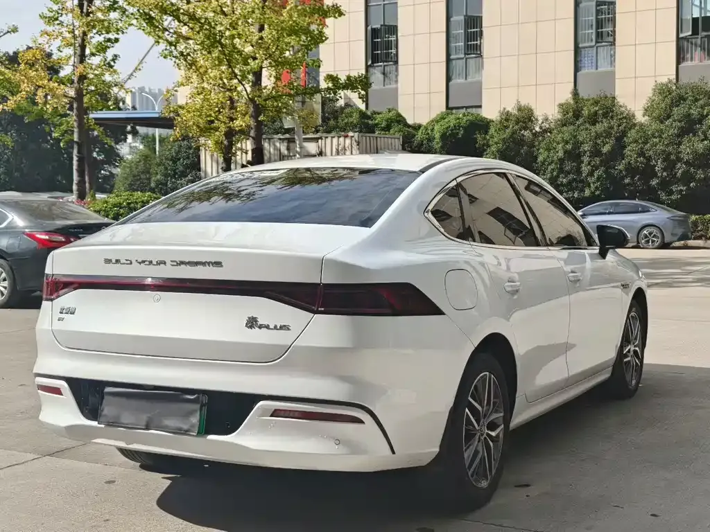 BYD Qin PLUS — фото 9