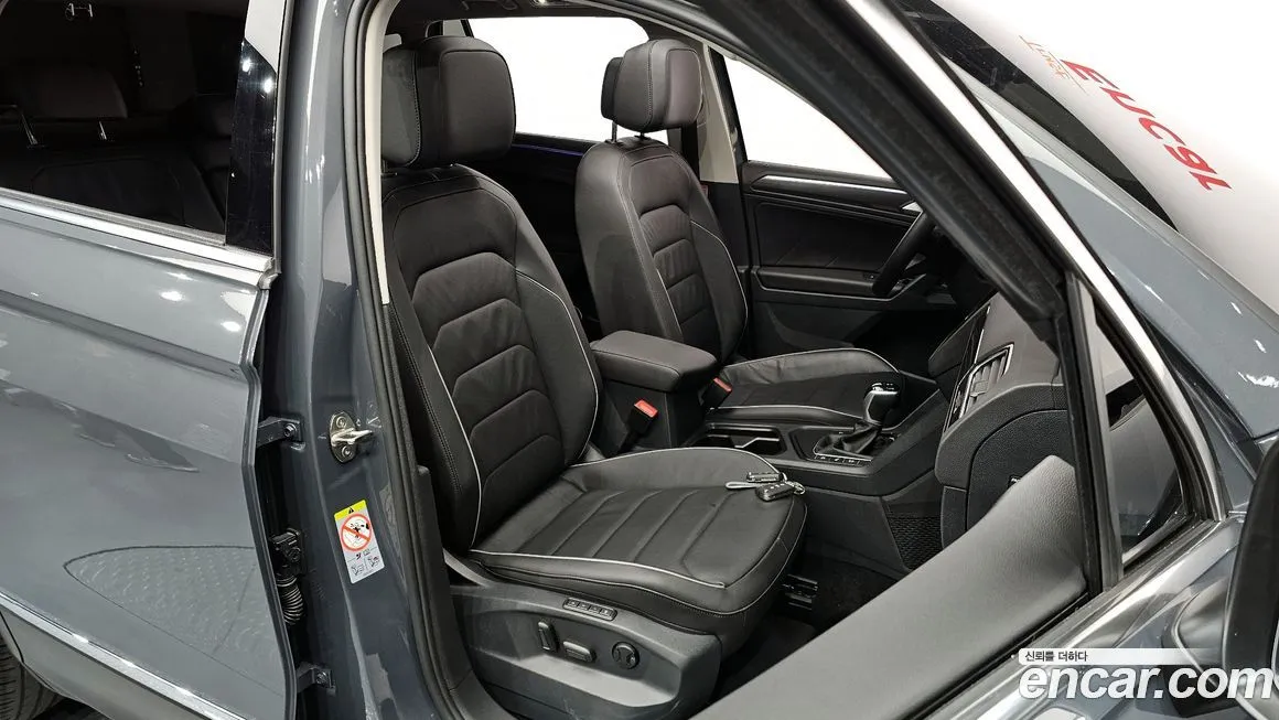 Volkswagen Tiguan — фото 10