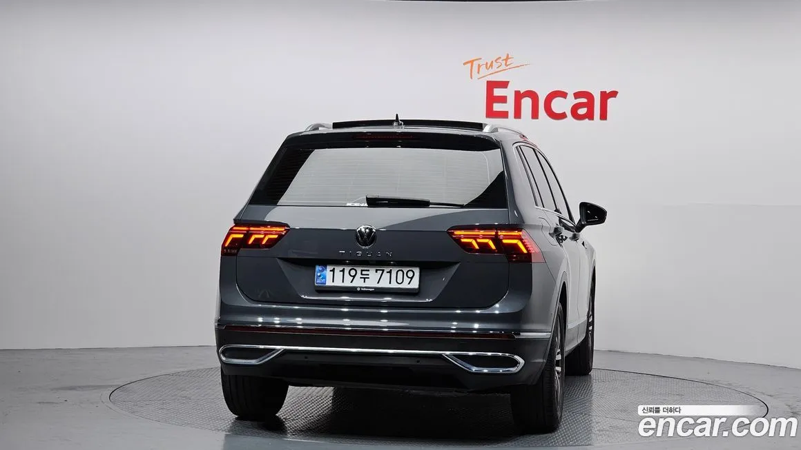 Volkswagen Tiguan — фото 4