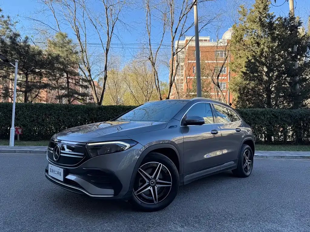 Mercedes-Benz EQA — фото 1
