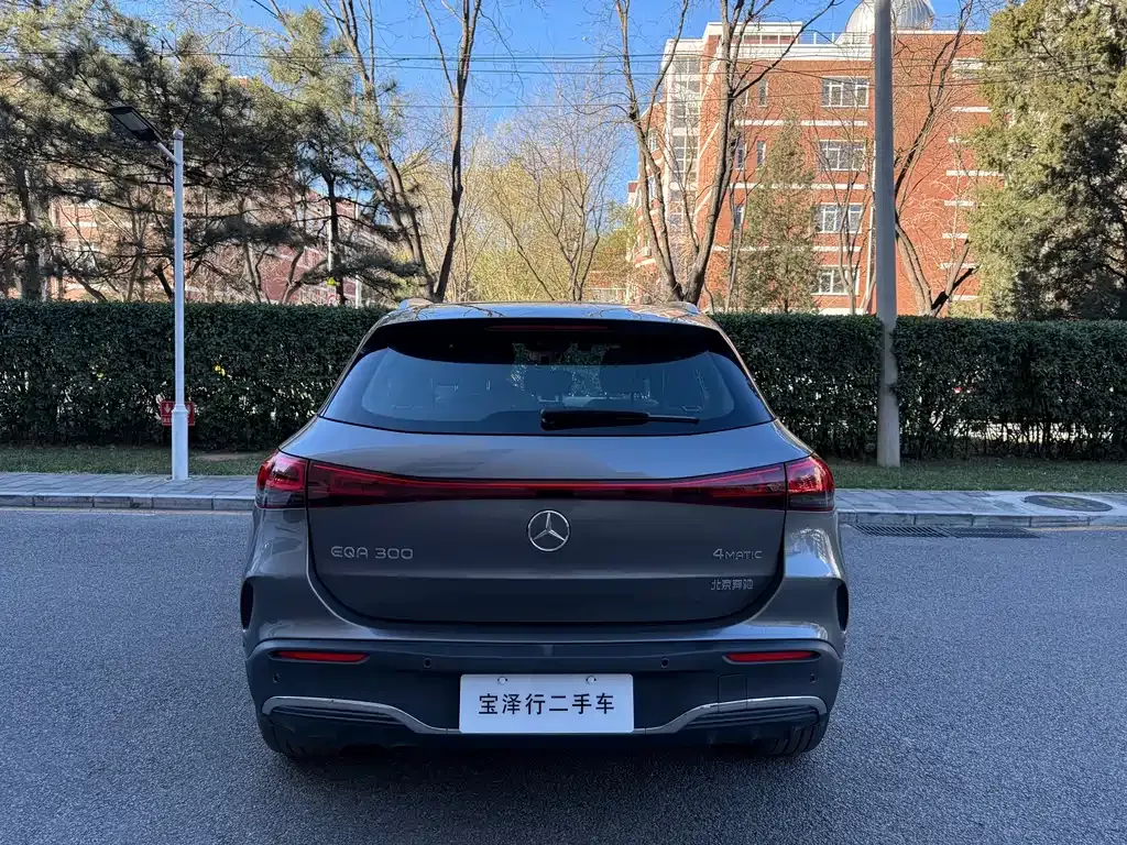 Mercedes-Benz EQA — фото 4