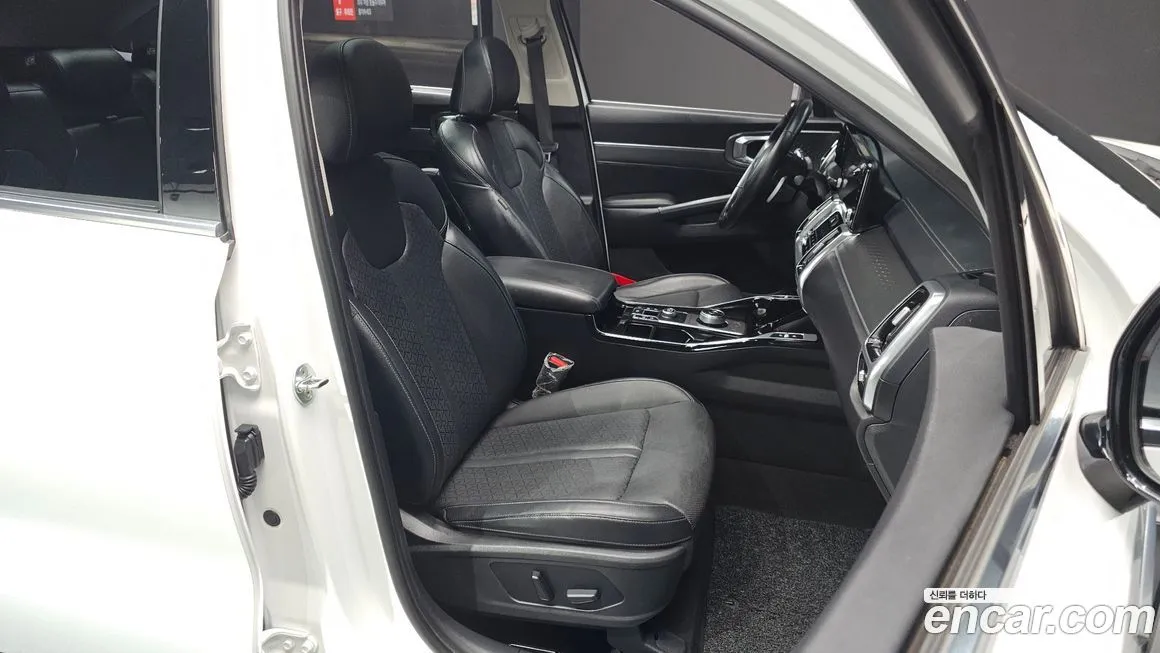 Kia Sorento — фото 10